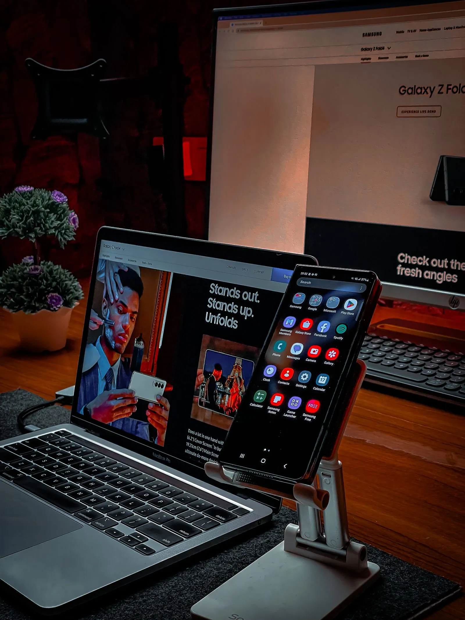 Laptop and smartphone used together as a resilient remote-work internet setup